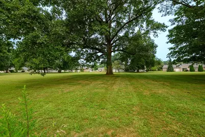 54 Meadowlark Ln #54, Chicopee, MA 01022 - Photo 2
