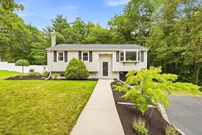 252 Gorwin Dr, Hanson, MA 02341 - Photo 1