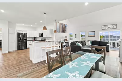 208 Crownshield Ave #208, Uxbridge, MA 01569 - Photo 20