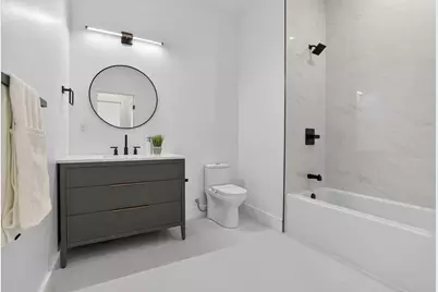13 Clyde St #E, Somerville, MA 02145 - Photo 16