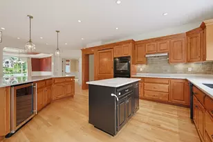 10 Countryside Ln, Franklin, MA 02038 - Photo 6