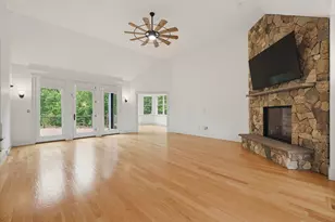 10 Countryside Ln, Franklin, MA 02038 - Photo 16