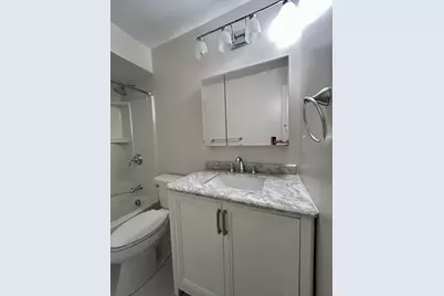 1711 Windsor #1711, Framingham, MA 01701 - Photo 10