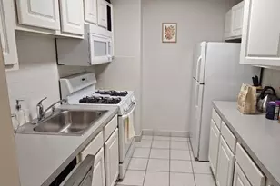 33 Pond Ave, Brookline, MA 02445 - Photo 6