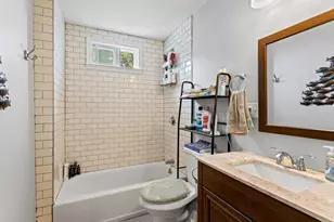 18 Peverell St, Boston, MA 02125 - Photo 8