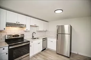 103 South Policy, Salem, NH 03079 - Photo 2