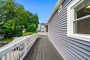 27 Meadowcroft St, Lowell, MA 01852 - Photo 34