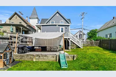 27 Meadowcroft St, Lowell, MA 01852 - Photo 38