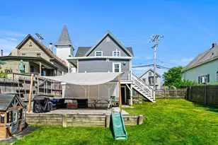 27 Meadowcroft St, Lowell, MA 01852 - Photo 38