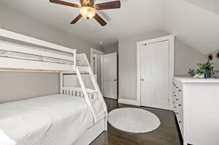 27 Meadowcroft St, Lowell, MA 01852 - Photo 32