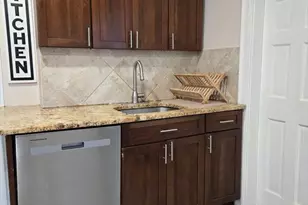 15 Wright St, Gardner, MA 01440 - Photo 8