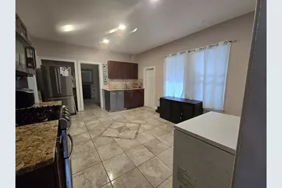 15 Wright St, Gardner, MA 01440 - Photo 6