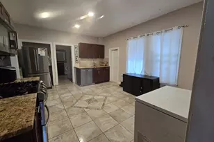 15 Wright St, Gardner, MA 01440 - Photo 6