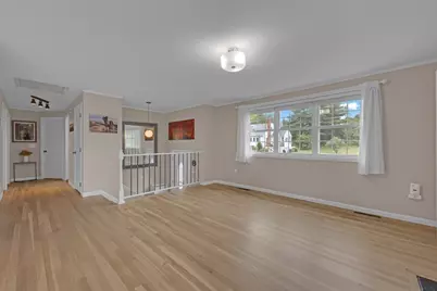 28 Yale Dr, Milford, MA 01757 - Photo 8