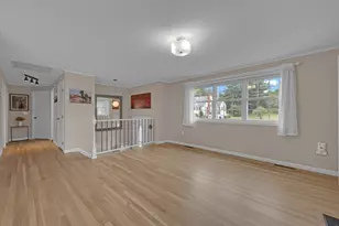 28 Yale Dr, Milford, MA 01757 - Photo 8