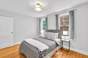 21 Englewood Ave, Brookline, MA 02445 - Photo 8