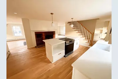 15 Quincy St, Brockton, MA 02302 - Photo 4