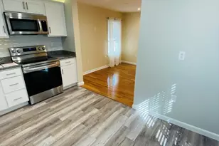 9 Oxford St, Lynn, MA 01902 - Photo 2