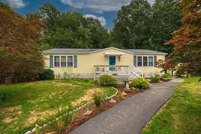 11 Hawthorne Street, Rockland, MA 02370 - Photo 2