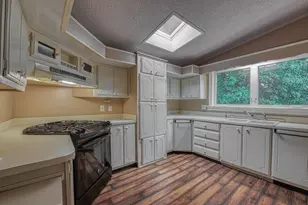 11 Hawthorne St, Rockland, MA 02370 - Photo 18