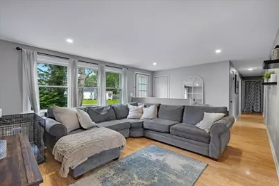579 E Falmouth Hwy, Falmouth, MA 02536 - Photo 1