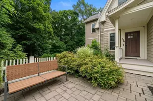 126 Walnut St, Wellesley, MA 02481 - Photo 2