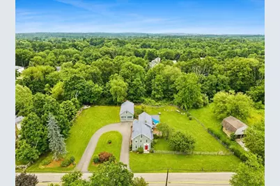 369 Village St, Medway, MA 02053 - Photo 4