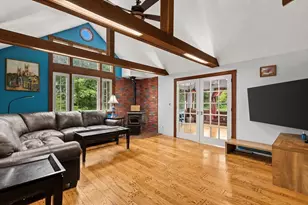 369 Village St, Medway, MA 02053 - Photo 12