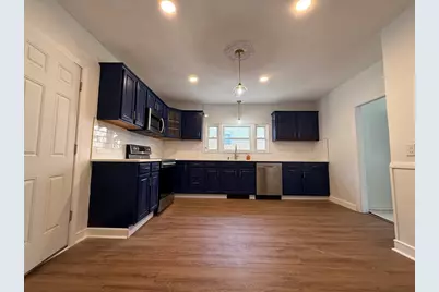 18 Marion St, Brockton, MA 02302 - Photo 8