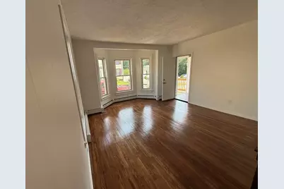 18 Marion St, Brockton, MA 02302 - Photo 4