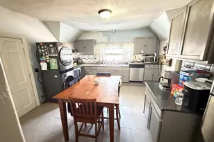 18 Marion St, Brockton, MA 02302 - Photo 26