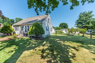 117 River St, Hudson, MA 01749 - Photo 2