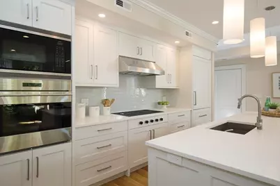 1248 Beacon St #2, Brookline, MA 02446 - Photo 4