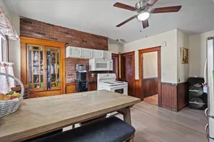 122 Dorchester St, Worcester, MA 01604 - Photo 32