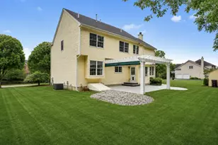 7 Whitehall Way, Bellingham, MA 02019 - Photo 2
