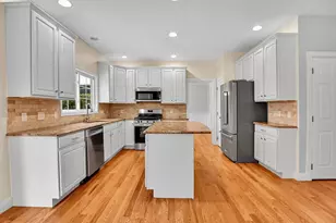 7 Whitehall Way, Bellingham, MA 02019 - Photo 6