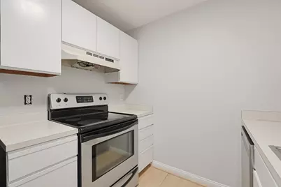 2403 Franklin Crossing Road #24-03, Franklin, MA 02038 - Photo 12