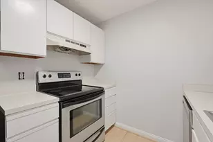 2403 Franklin Crossing Rd, Franklin, MA 02038 - Photo 12