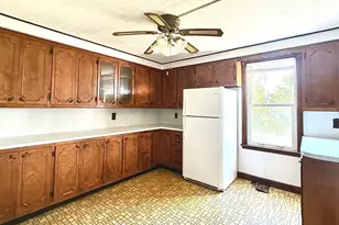 87 Hathaway St, New Bedford, MA 02746 - Photo 10