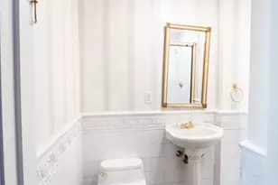 218 Commonwealth Ave, Boston, MA 02116 - Photo 16