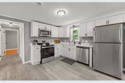 335 State St, North Adams, MA 01247 - Photo 12