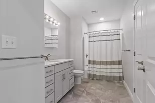 320 Middlesex Ave, Medford, MA 02155 - Photo 14