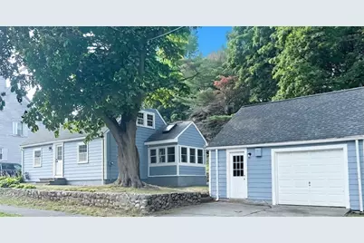 21 Bridge St, Beverly, MA 01915 - Photo 32
