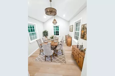 21 Bridge St, Beverly, MA 01915 - Photo 8