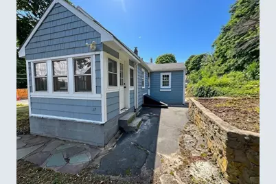 21 Bridge St, Beverly, MA 01915 - Photo 26