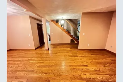 5 Kinney Ave, Burlington, MA 01803 - Photo 6
