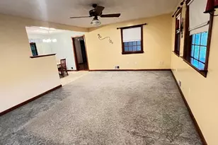 5 Kinney Ave, Burlington, MA 01803 - Photo 4