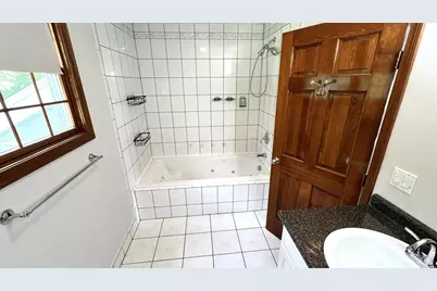 5 Kinney Ave, Burlington, MA 01803 - Photo 24