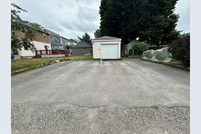 16 Northboro St, Worcester, MA 01604 - Photo 18