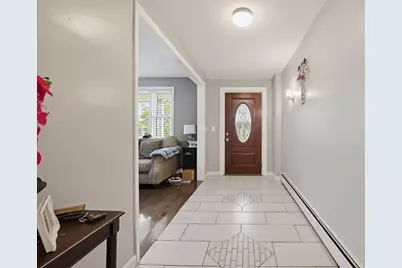 109 Cleveland Ave, Everett, MA 02149 - Photo 4